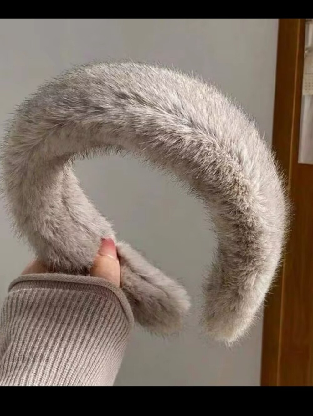 Plush Faux Fur Headband in Light Taupe